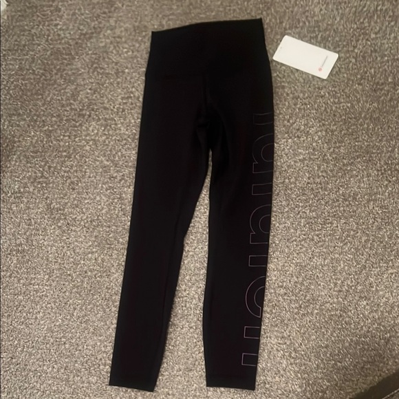 Lululemon wunder train leggings. 4